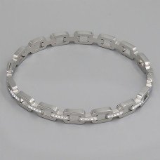 Жорсткий браслет Stainless Steel з емаллю. Родій. Сталь. Камені: білий циркон. Діаметр: 62 мм. Ширина: 8 мм.
