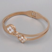 Жорсткий браслет Stainless Steel з емаллю. Сталь. Позолота ЧВ. Діаметр: 62 мм. Ширина: 18 мм.