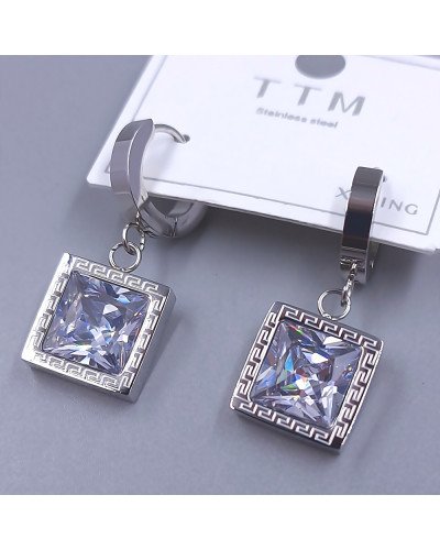 Сережки Stainless Steel. Сталь. Родій. Камені: білий циркон. Довжина: 32 мм. Ширина: 12 мм.