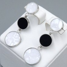 Сережки-гвоздики Stainless Steel з емаллю. Сталь. Родій. Довжина: 42 мм. Ширина: 13 мм.