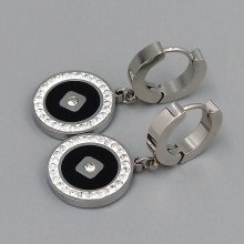 Сережки Stainless Steel з емаллю. Сталь. Родій. Камені: білий циркон. Довжина: 32 мм. Ширина: 15 мм.