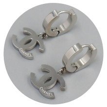 Сережки Stainless Steel. Сталь. Родій. Довжина: 27 мм. Ширина: 13 мм.