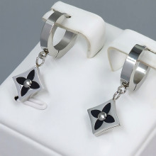 Сережки Stainless Steel з емаллю. Сталь. Родій. Довжина: 29 мм. Ширина: 10 мм.