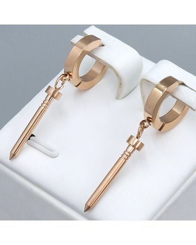 Сережки Stainless Steel. Сталь. Позолота ЧВ. Довжина: 39 мм. Ширина: 3 мм.