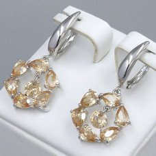 Сережки ХР. Родій. Камені: бежевий циркон. Довжина: 36 мм. Ширина: 17 мм.