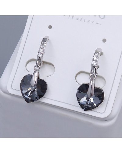 Сережки ХР. Родій. Камені: Swarovski та циркон. Довжина: 25 мм. Ширина: 10 мм.