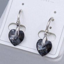 Сережки ХР. Родій. Камені: Swarovski. Довжина: 25 мм. Ширина: 10 мм.