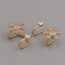 Кафи XР. Позолота 18К. Камені: білий циркон. Довжина: 16 мм. Ширина: 11 мм.