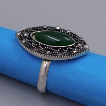 Кільце під крапельне срібло. Камені: зелений агат та гематити. Ширина: 16 мм Є: 17р 18р роз'єм