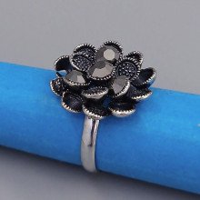 Кільце під крапельне срібло. Камені: чорні гематити. Ширина: 21 мм Є: 17р 18р роз'єм