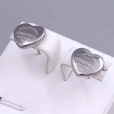 Сережки-гвоздики Stainless Steel. Сталь. Родій. Довжина: 11 мм. Ширина: 12 мм.