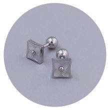 Сережки-гвоздики Stainless Steel з білою емаллю. Сталь. Родій. Довжина: 6 мм. Ширина: 6 мм.