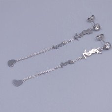 Сережки-гвоздики Stainless Steel. Сталь. Родій. Камені: білий циркон. Довжина: 80 мм. Ширина: 7 мм.
