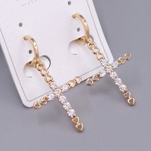 Сережки-хрестики ХР. Позолота 18К. Камені: білий циркон. Довжина: 37 мм. Ширина: 19 мм.