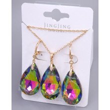 Набір ХР. Сережки та кулон на ланцюжку зі Swarovski хамелеон. Мед. золото 18К Ланцюжок: 40-45см Сережки: 46мм