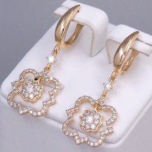 Сережки ХР. Позолота 18К. Камені: білий циркон. Довжина: 43 мм. Ширина: 17 мм.