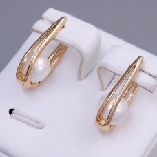 Сережки XР з перлами. Позолота 18К. Довжина: 20 мм. Ширина: 8 мм.