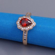 Каблучка XР. Позолота 18К. Камені: циркон. Є: 17р 19р 20р