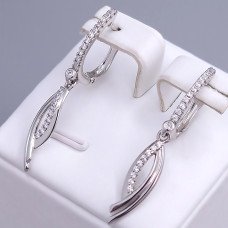 Сережки ХР. Родій. Камені: білий циркон. Довжина: 38 мм. Ширина: 6 мм.