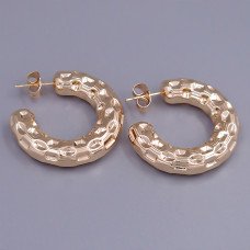 Сережки-гвоздики ХР. Позолота 18К. Діаметр: 32 мм. Ширина: 6 мм.
