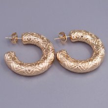 Сережки-гвоздики ХР. Позолота 18К. Діаметр: 31 мм. Ширина: 8 мм.