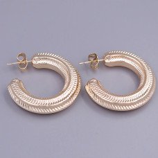Сережки-гвоздики ХР. Позолота 18К. Діаметр: 31 мм. Ширина: 7 мм.