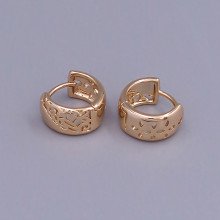 Сережки ХР. Позолота 18К. Діаметр: 12 мм. Ширина: 7 мм.