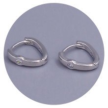 Сережки ХР. Родій. Камені: білий циркон. Довжина: 12 мм. Ширина: 3 мм.