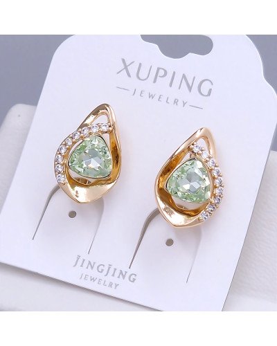 Сережки XР. Позолота 18К. Камені: Swarovski оливкового кольору та циркон. Довжина: 17 мм. Ширина: 11 мм.