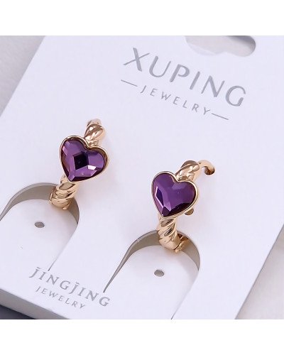 Сережки XР. Позолота 18К. Камені: Swarovski фіолетового кольору. Діаметр: 13 мм. Ширина: 7 мм