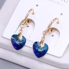 Сережки XР. Позолота 18К. Камені: Swarovski синій хамелеон. Довжина: 22 мм. Ширина: 9 мм.