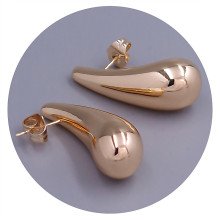 Сережки-гвоздики ХР. Позолота 18К. Довжина: 29 мм. Ширина: 12 мм.