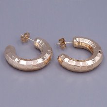 Сережки-гвоздики ХР. Позолота 18К. Діаметр: 31 мм. Ширина: 7 мм.