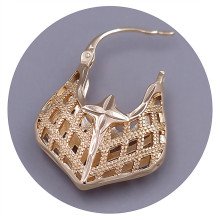 Сережки ХР M&L. Позолота 18К. Довжина: 27 мм. Ширина: 7 мм.