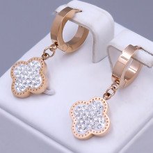 Сережки Stainless Steel з білою емаллю. Сталь. Позолота ЧВ. Камені: білий циркон. Довжина: 31 мм. Ширина: 14 мм.