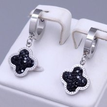 Сережки Stainless Steel із чорною емаллю. Сталь. Родій. Камені: чорний циркон. Довжина: 31 мм. Ширина: 14 мм.