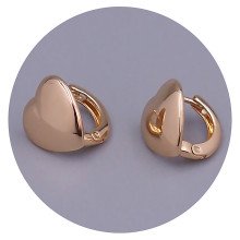 Сережки ХР. Позолота 18К. Діаметр: 11 мм. Ширина: 10 мм.