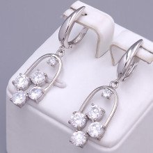 Сережки ХР. Родій. Камені: циркон. Довжина: 43 мм. Ширина: 12 мм.