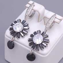 Сережки ХР. Родій. Камені: циркон. Довжина: 51 мм. Ширина: 19 мм.