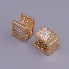 Сережки ХР. Позолота 18К. Камені: білий циркон. Довжина: 12 мм. Ширина: 10 мм.