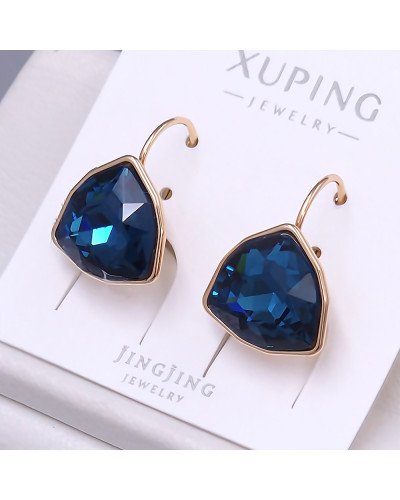 Сережки XР. Позолота 18К. Камені: Swarovski темно-синього кольору. Довжина: 18 мм. Ширина: 14 мм.