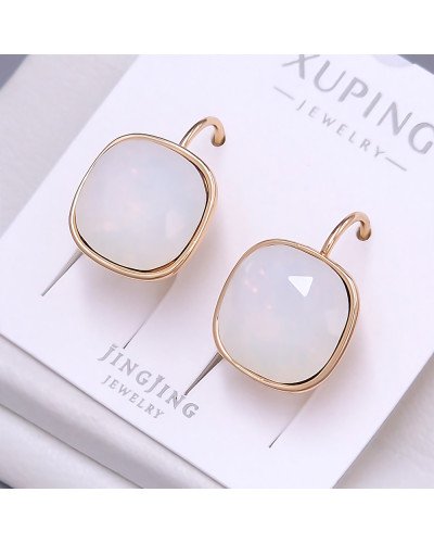 Сережки XР. Позолота 18К. Камені: Swarovski. Довжина: 18 мм. Ширина: 13 мм.