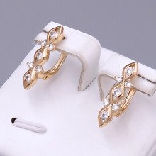 Сережки ХР. Позолота 18К. Камені: білий циркон. Довжина: 21 мм. Ширина: 6 мм.