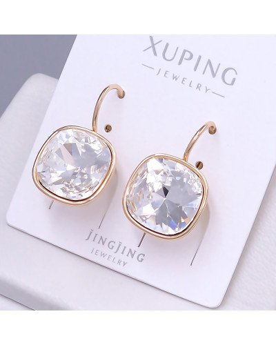 Сережки XР. Позолота 18К. Камені: Swarovski білого кольору. Довжина: 22 мм. Ширина: 14 мм.