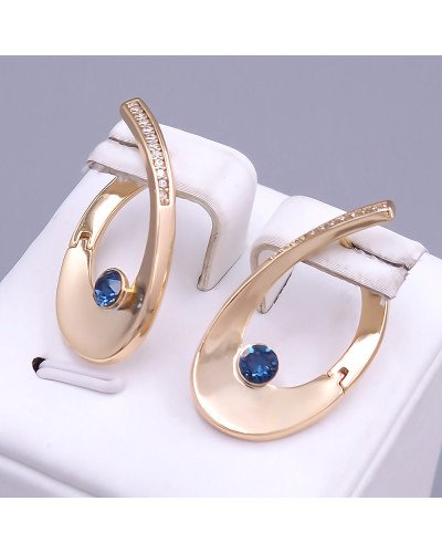 Сережки XР. Позолота 18К. Камені: Swarovski синій колір та білий циркон. Довжина: 18 мм. Ширина: 16 мм.