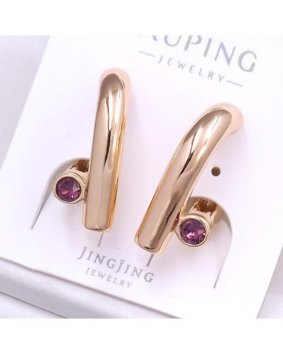 Сережки XР. Позолота 18К. Камені: Swarovski фіолетовий колір. Довжина: 23 мм. Ширина: 18 мм.