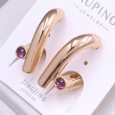 Сережки XР. Позолота 18К. Камені: Swarovski фіолетовий колір. Довжина: 23 мм. Ширина: 18 мм.