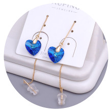 Сережки-протяжки XР. Позолота 18К. Камені: Swarovski синього кольору. Довжина: 90 мм. Ширина: 10 мм.