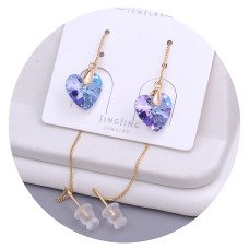 Сережки-протяжки XР. Позолота 18К. Камені: Swarovski блакитний хамелеон. Довжина: 90 мм. Ширина: 10 мм.