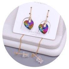 Сережки-протяжки XР. Позолота 18К. Камені: Swarovski хамелеон. Довжина: 90 мм. Ширина: 10 мм.